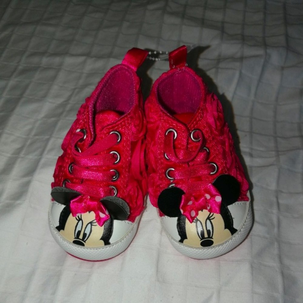 Disney Minnie Mouse baby shoes size 3 - 6 months